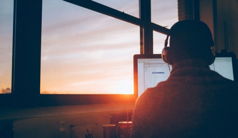 Ahorrar en la empresa -y en el teletrabajo- con la nueva factura eléctrica